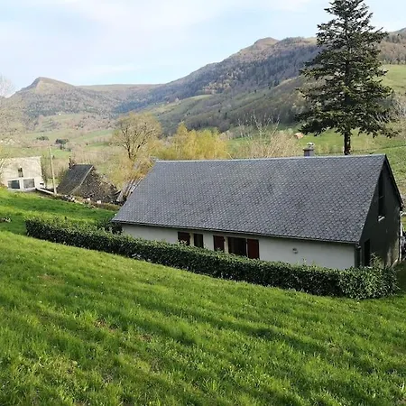 Charmant Gite De Montagne Avec Cheminee Saint-Paul-de-Salers Exterior photo